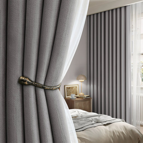 Vorhang Creamy Velvet 99% Verdunkelung Hellgrau – mit Kräuselband (1 Stück)