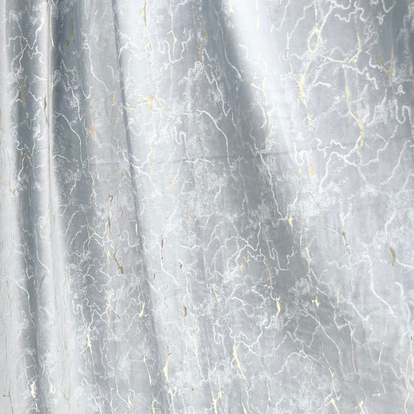 Luxuriöser Samtvorhäng HAVANA 80% Verdunkelung Hellgrau – mit Kräuselband (1 Stück)