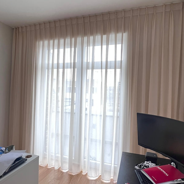 Seidige Crepe-Gardine Prämie Beige – mit Kräuselband (1 Stück)