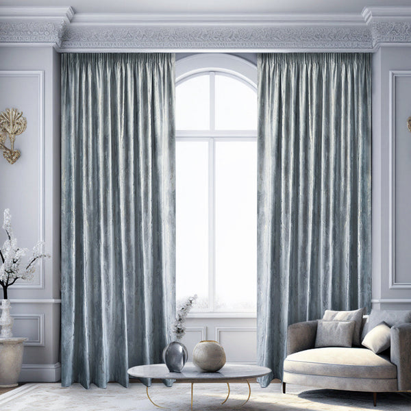 Luxuriöser Samtvorhäng 80% Verdunkelung Hellgrau – mit Kräuselband (1 Stück)