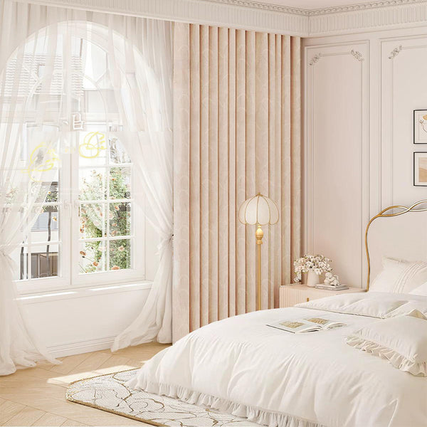 Vorhang Creamy Velvet floral Blumen Muster 95% Verdunkelung Hellrosa – mit Kräuselband (1 Stück)