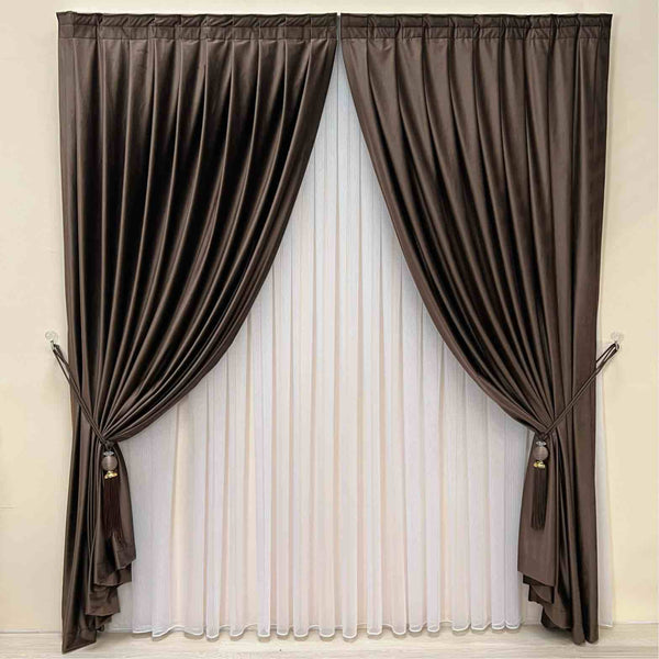Samt Vorhang 80% Verdunkelung Braun – mit Kräuselband (1 Stück)